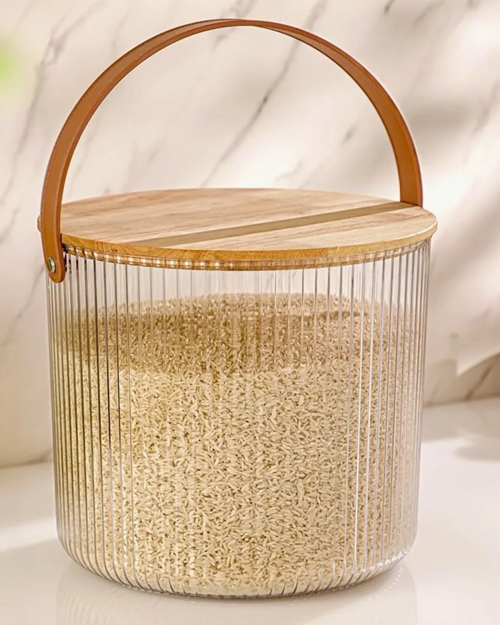 سطل برنج شیشه ای شیاردار درب چوبی 9 لیتر کد 2456