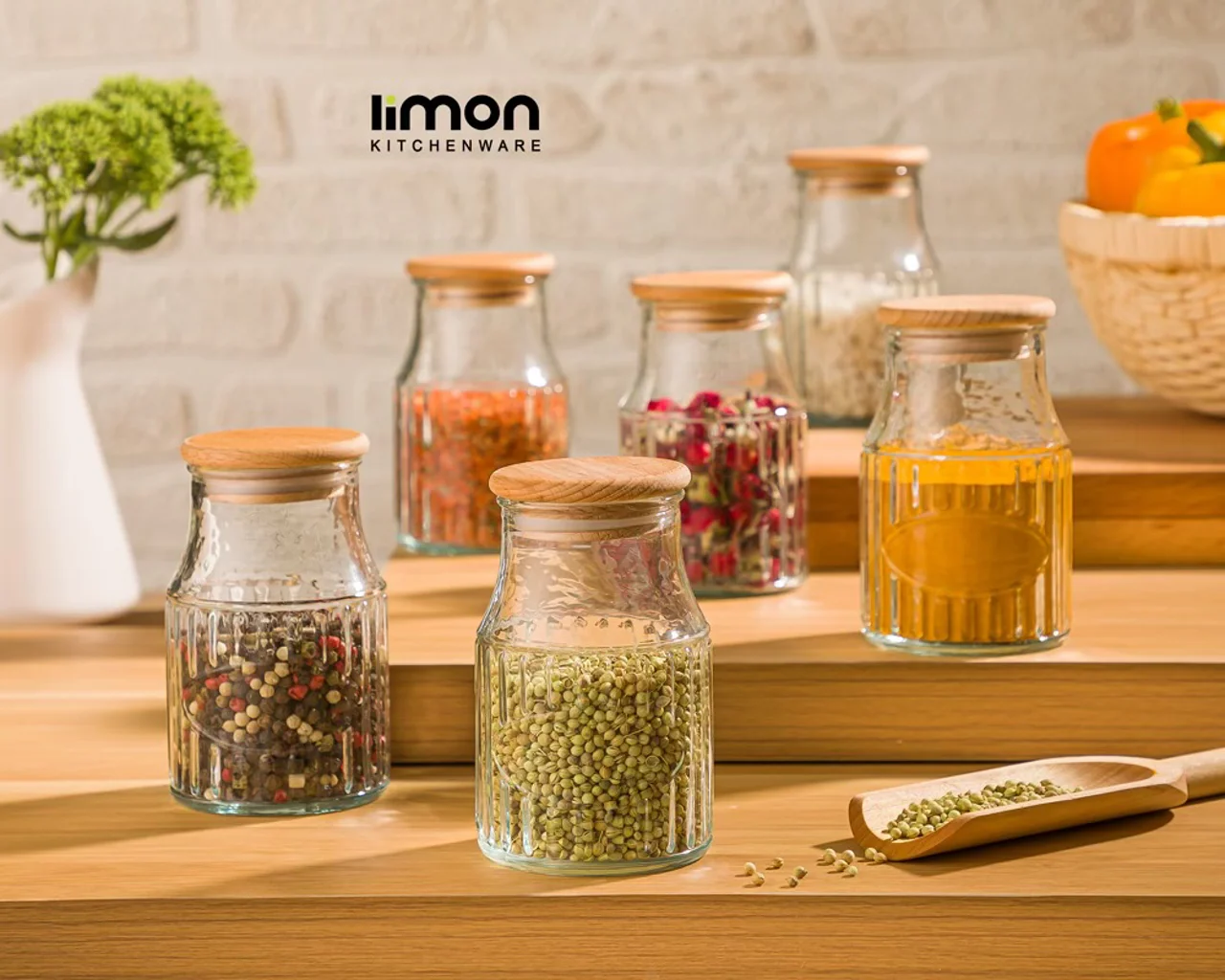 جا ادویه شیشه ای با درب چوبی 230 میلی لیتر کد 226459