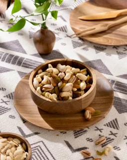 پیش دستی چوبی مدل گرد تخت قطر 20cm اماهوم (چوب گردو) Flat Rondel-P20